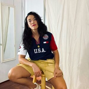 Tommy Hilfiger polo sport short sleeve. Zipper at the front